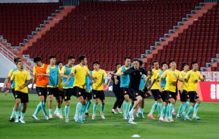 2026国足vs泰国视频直播,这场硬仗,咱得一起看! 2026国足vs泰国视频直播,这场硬仗,咱得一起看!